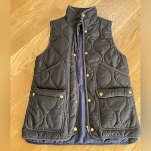 J. Crew Classic Black Quilted Puffer Vest in Size XS